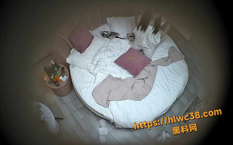 上帝视角6月12偷拍视频2