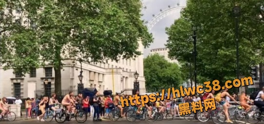 伦敦环保裸骑抗议事件