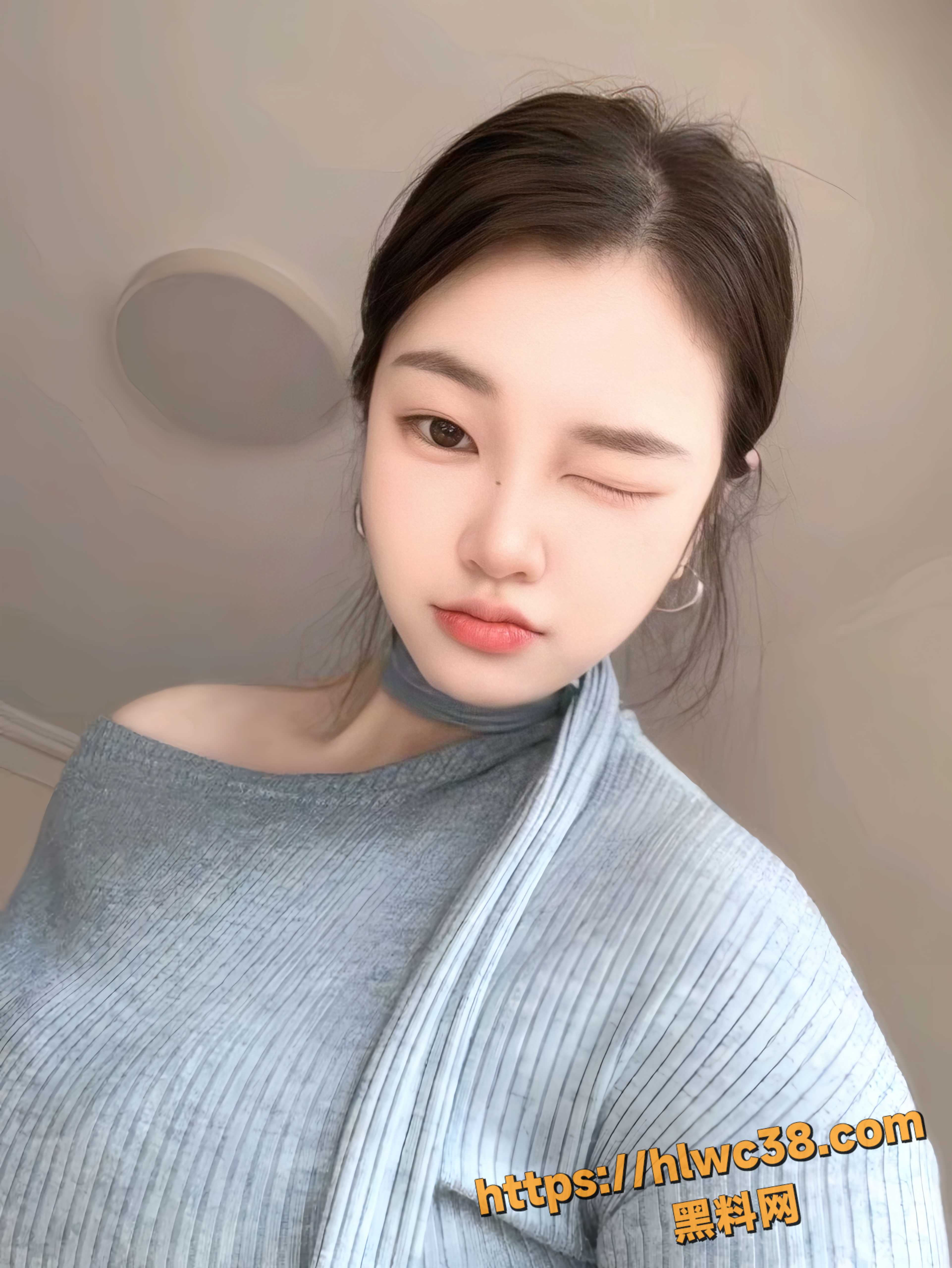 美乳翘臀4