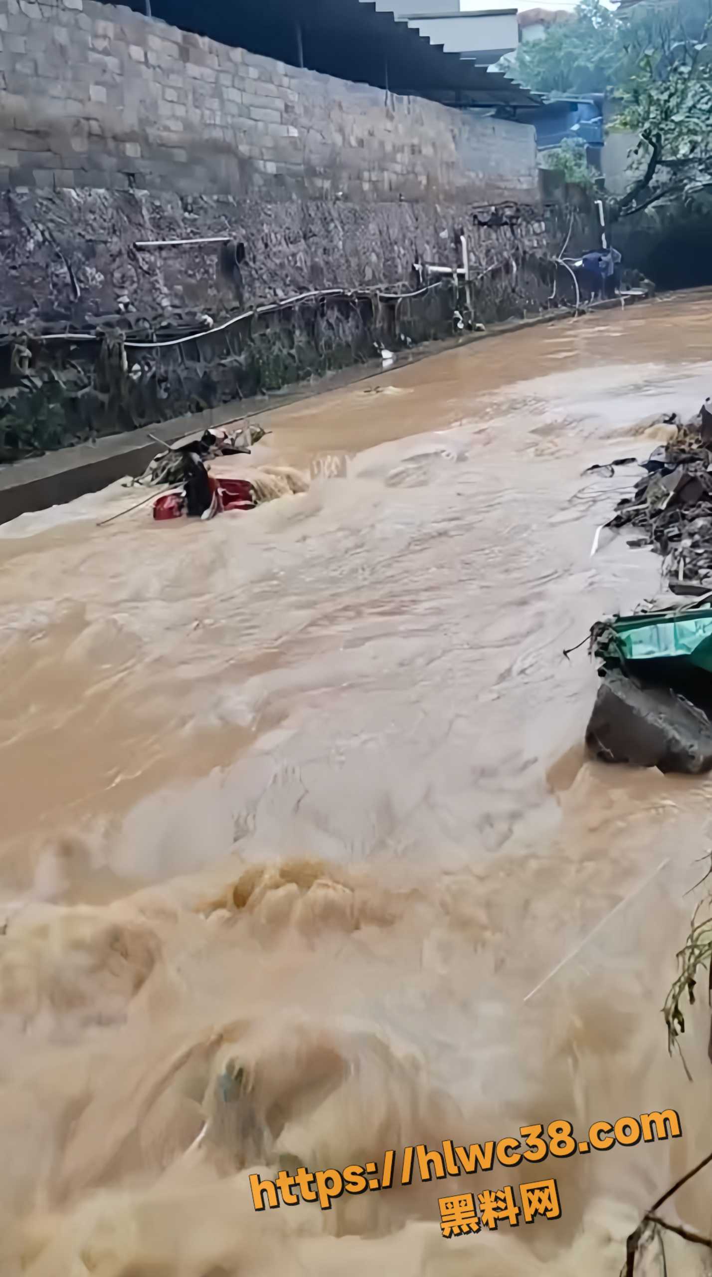 贵州洪水救灾事件4