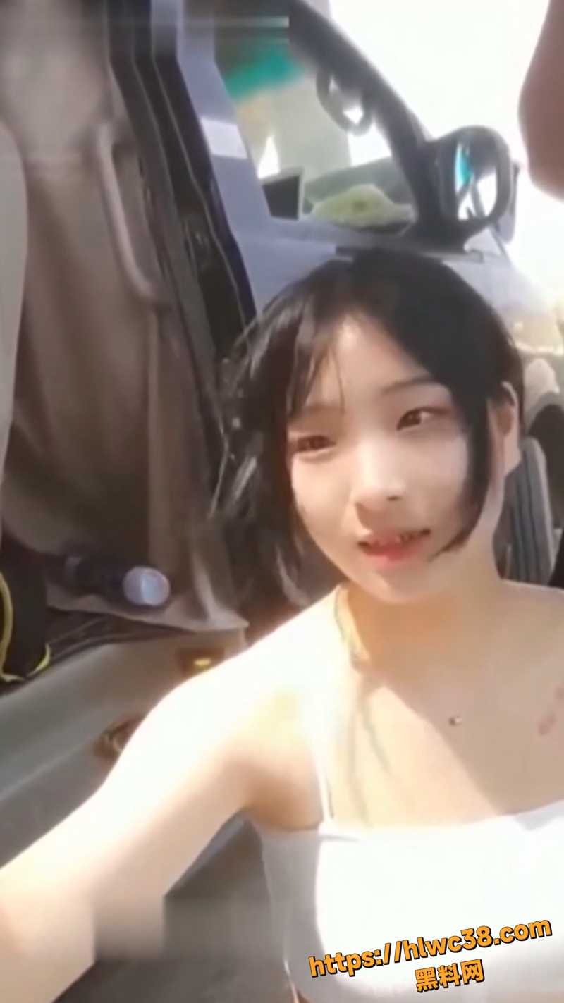 高颜值清纯美女户外野战2