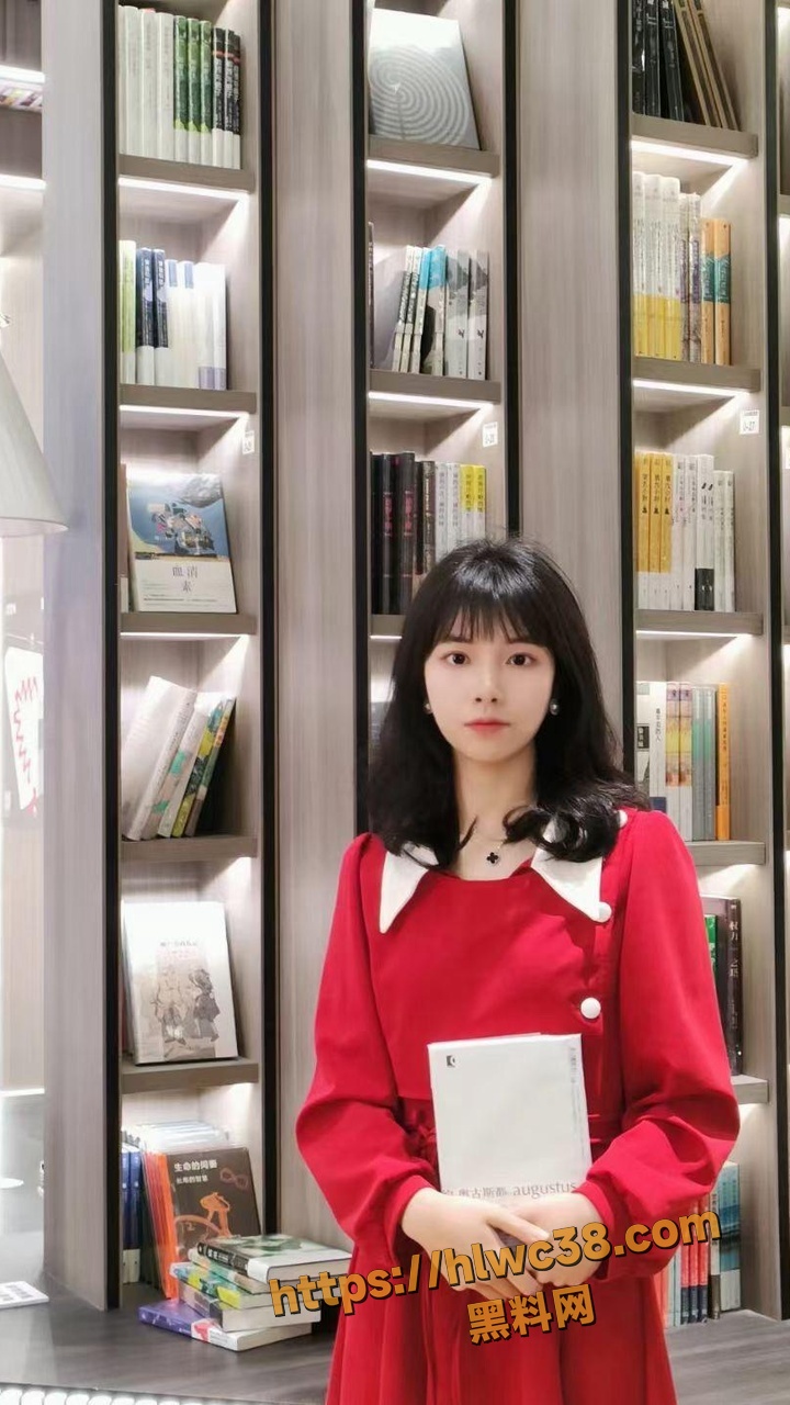 谭晶私拍视频