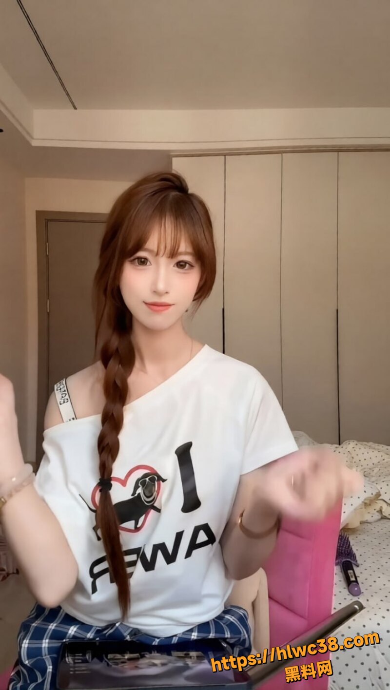 多位高颜值女神挑战视觉感官3