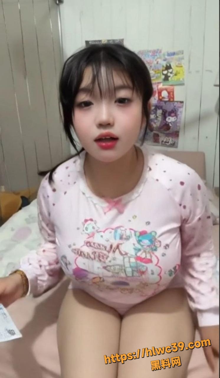 山东吴瑾自摸抠逼视频