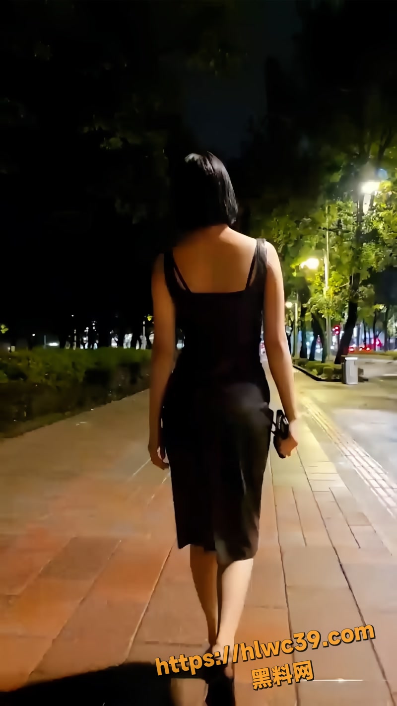 01推特极品少妇Ella小骚狐1 1wm