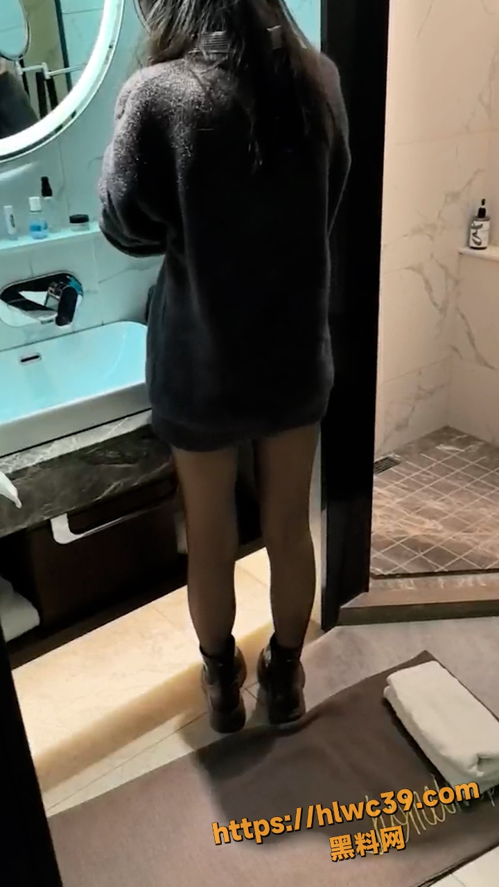 赵玲夫妻真实性爱实拍1