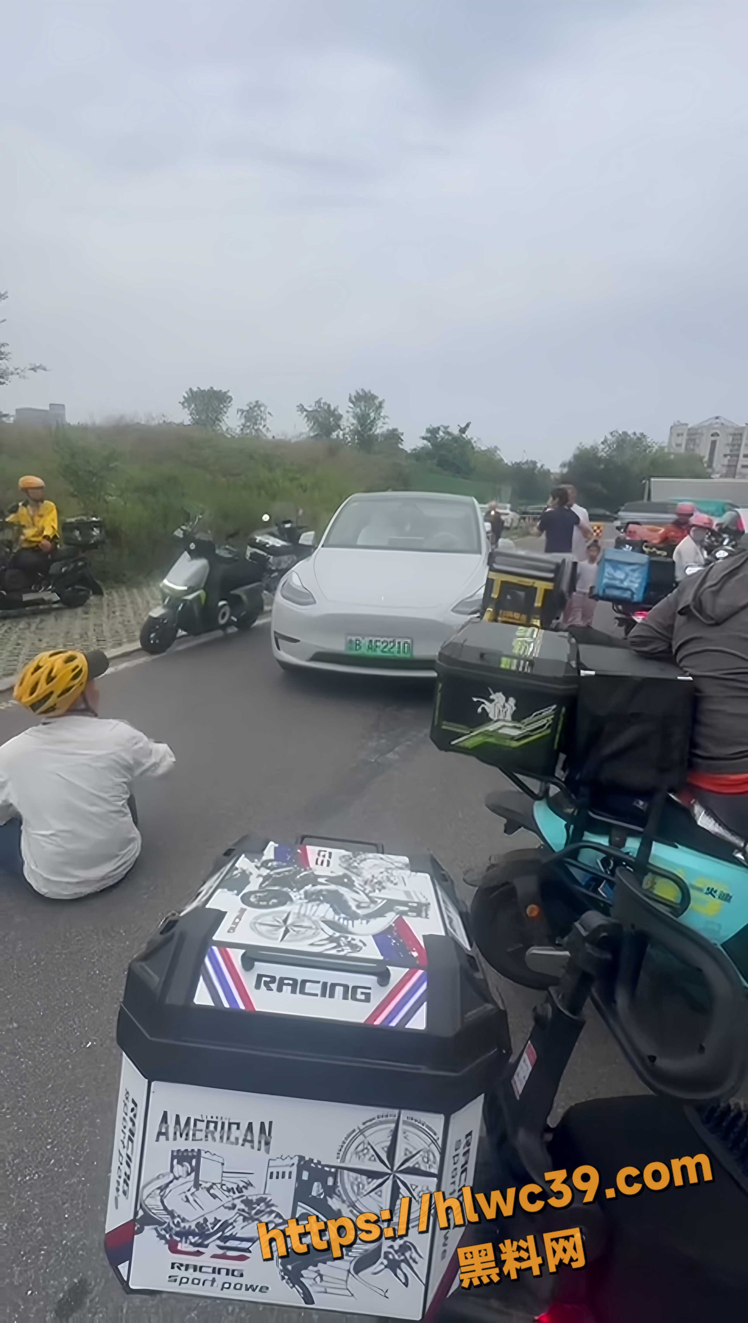 山东青岛路怒冲突事件1