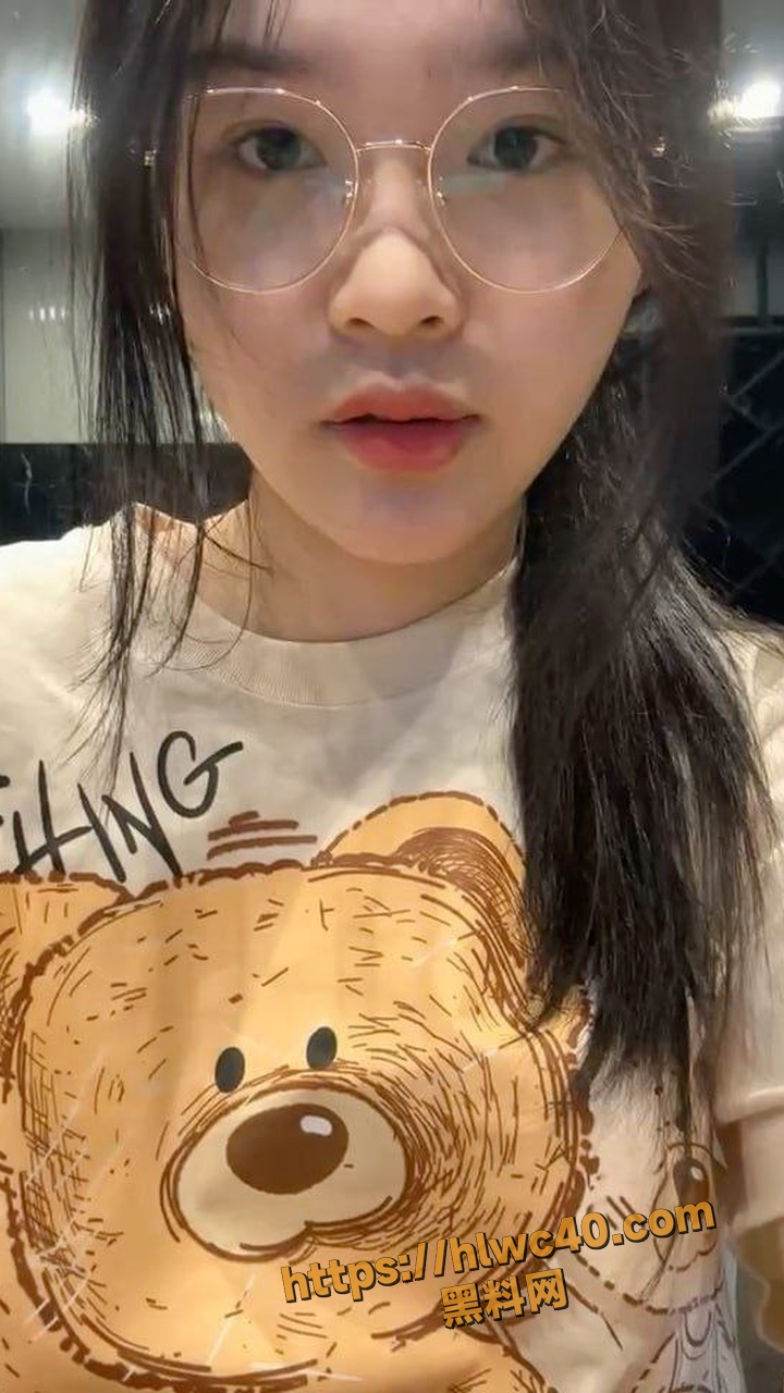 杭州美女自慰视频