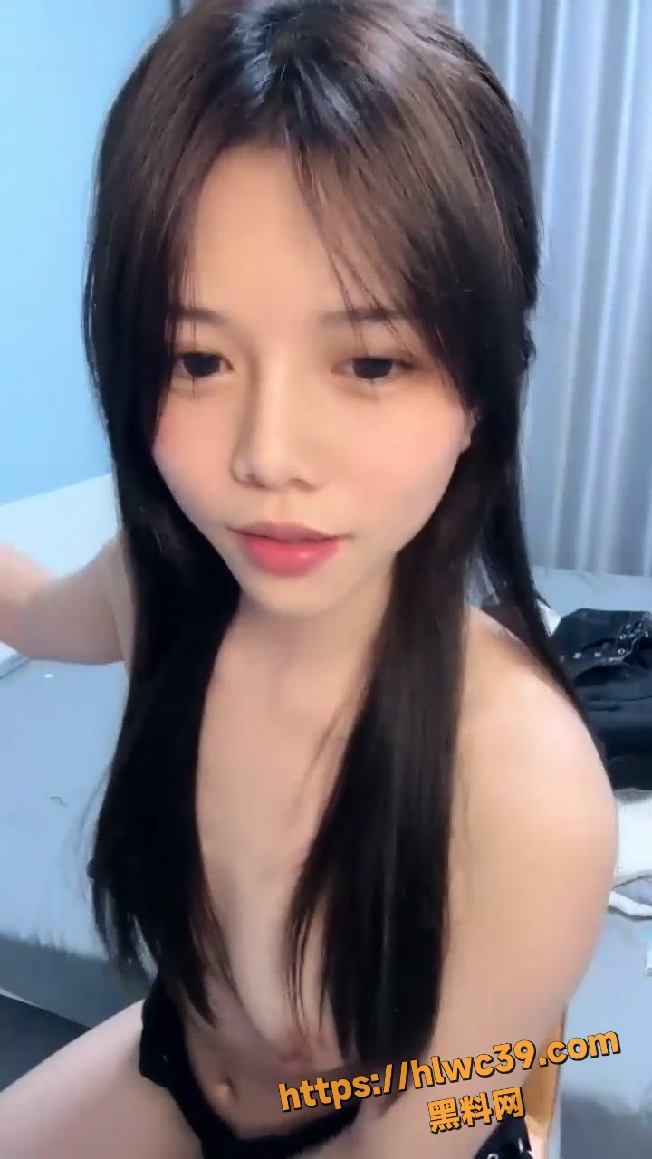 学妹007自慰直播完整版1