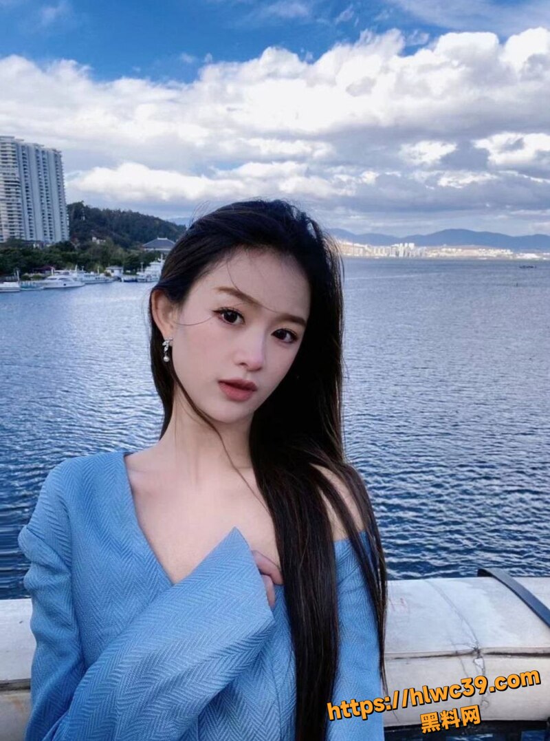 极品御姐李紫涵自拍1