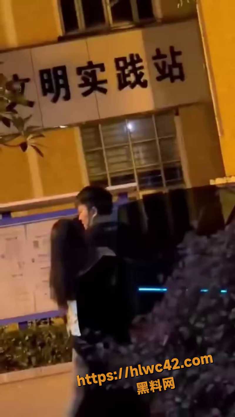 原配打小三现场视频1