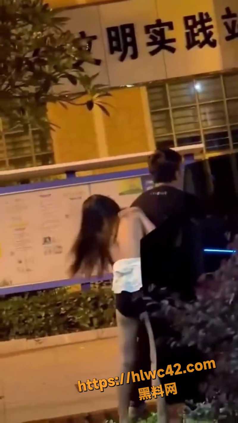 原配打小三现场视频2