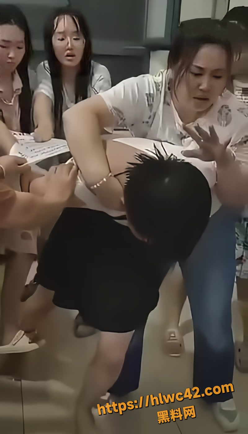 06女子宿舍1 6wm