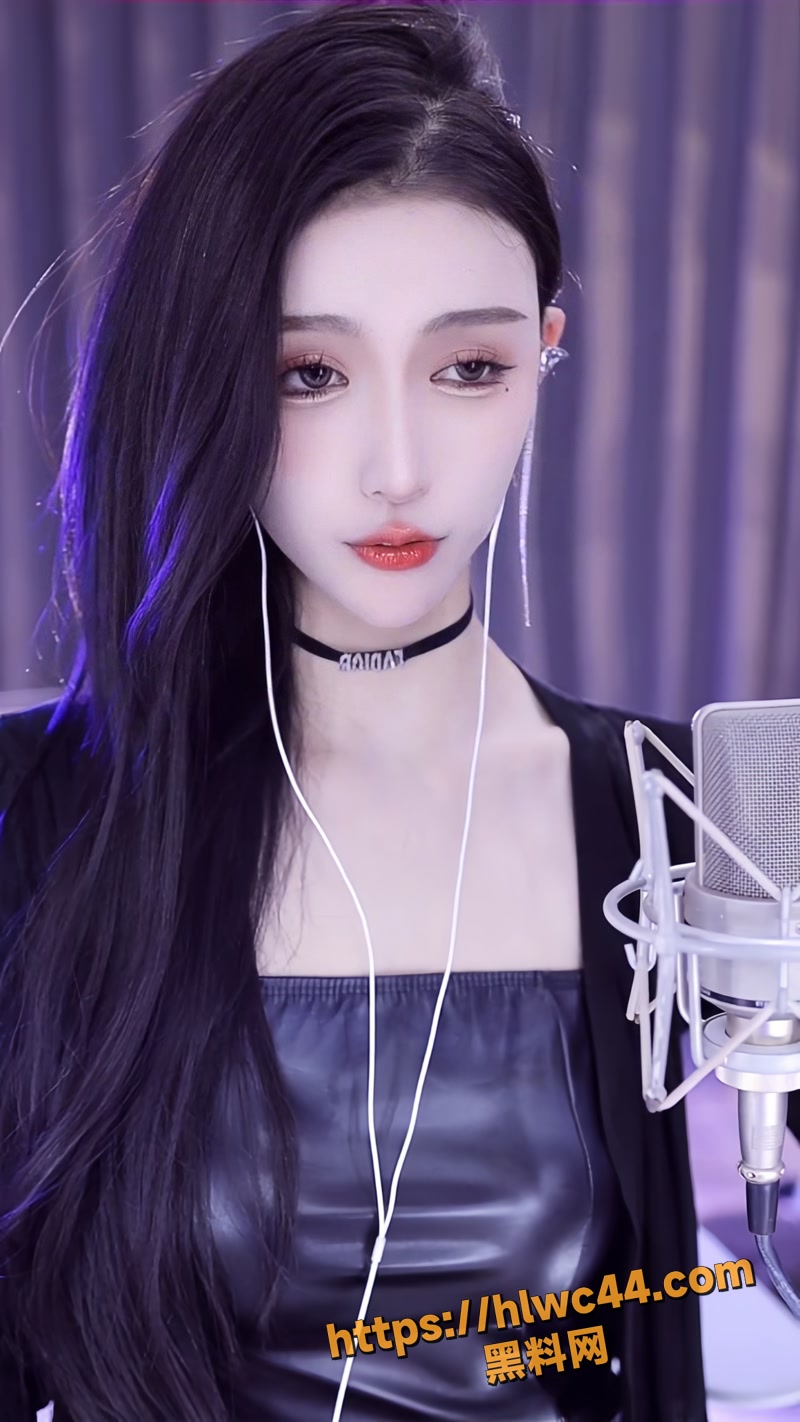 01抖音女主播艾可乐1 1wm