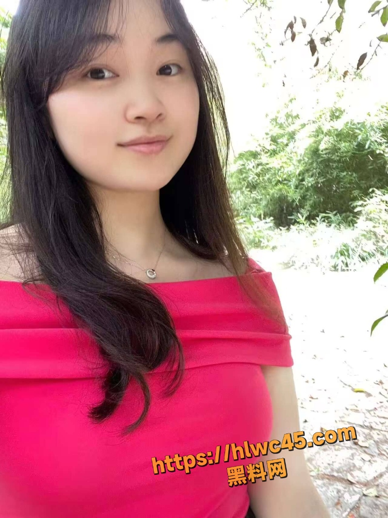 天津大学表姐性爱视频流出1