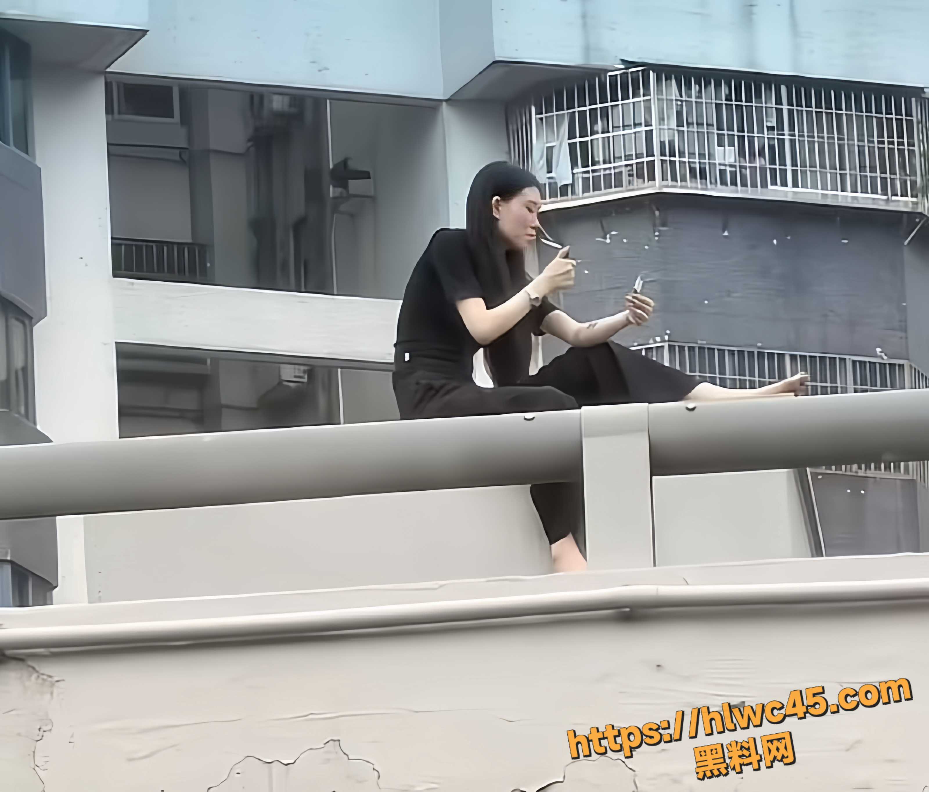 中山立交女子轻生救援视频1