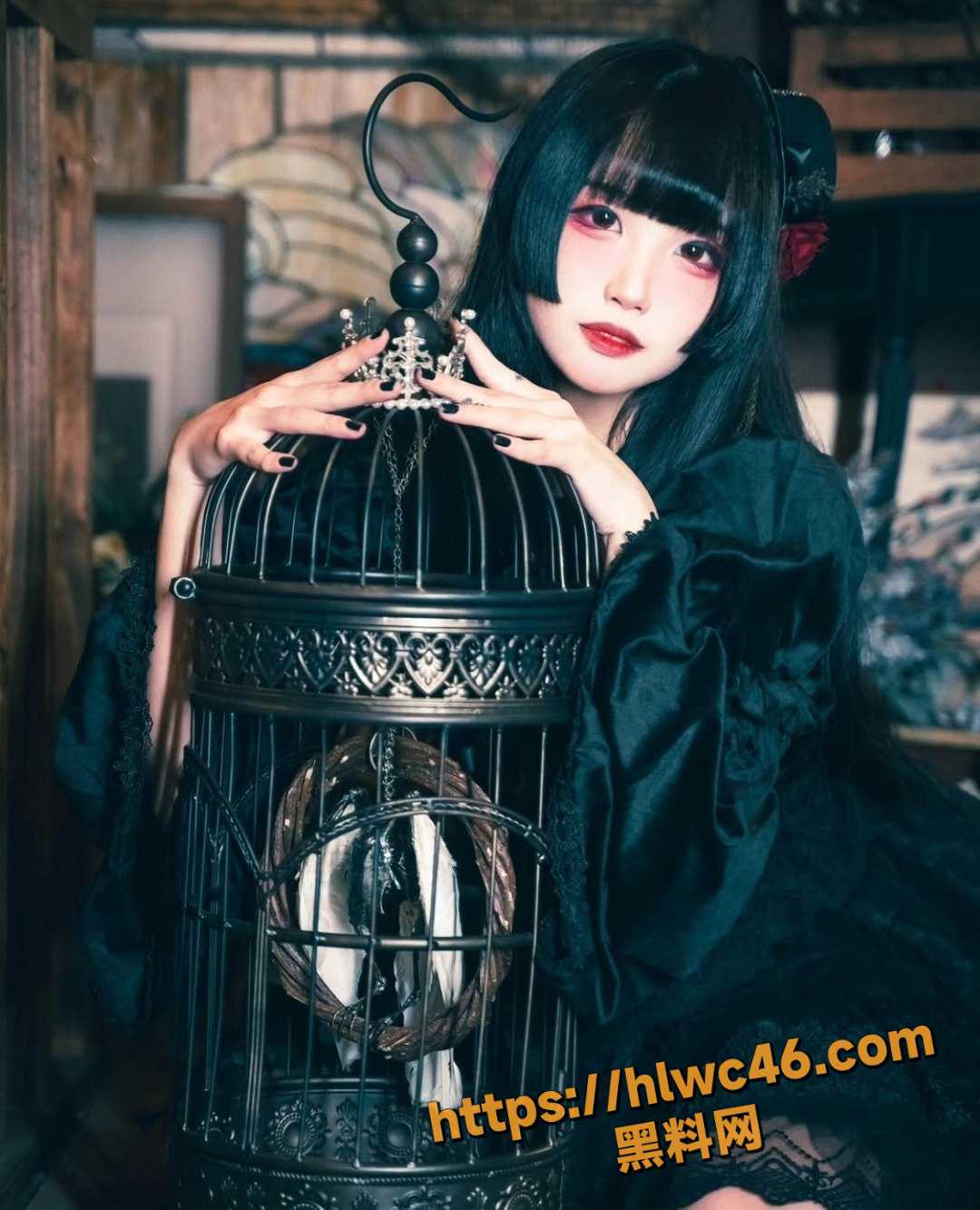 美乳翘臀4