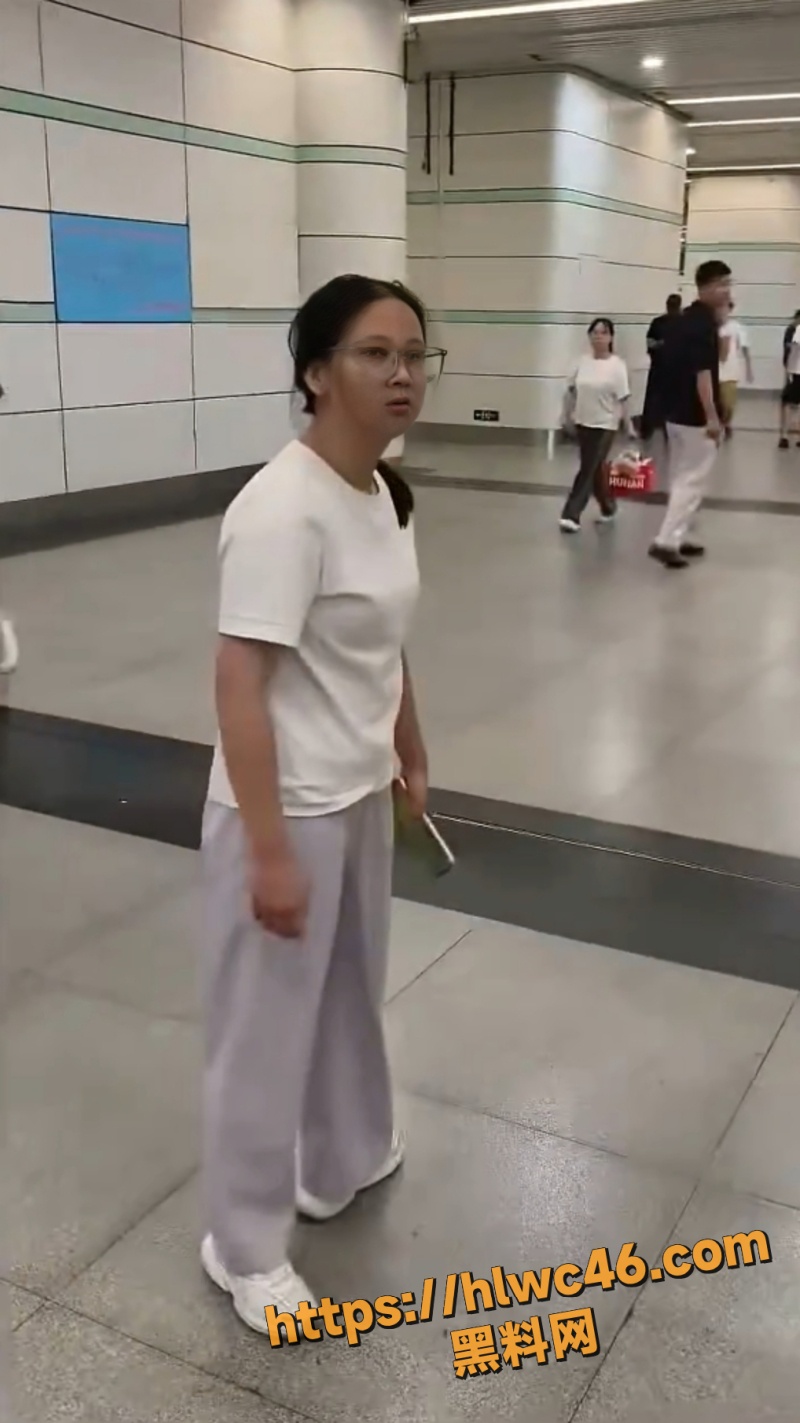 广州东站小仙女大闹2