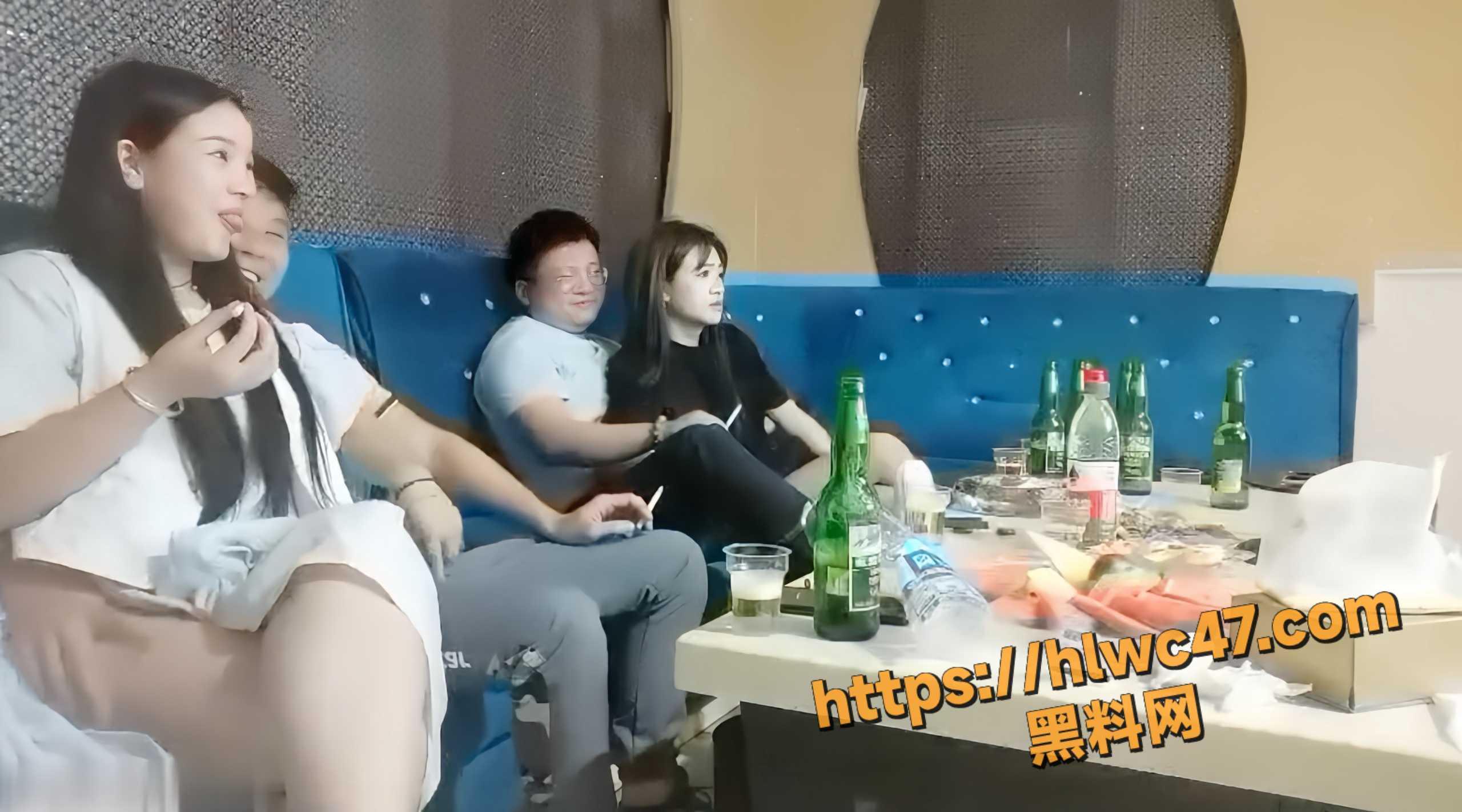 歌厅探花微胖巨乳少妇1