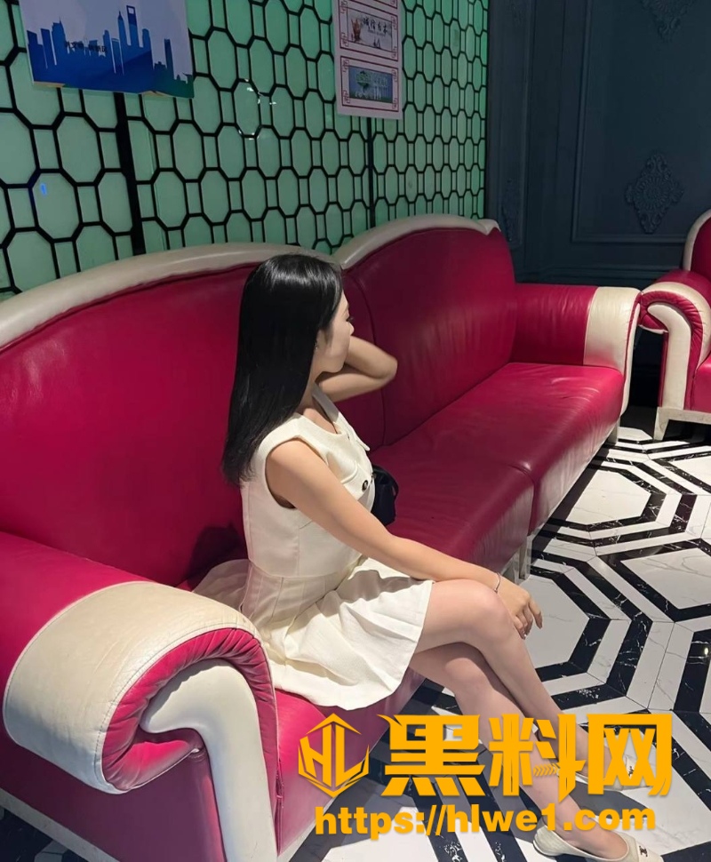 山东人妻黄梦茹偷情尤总4