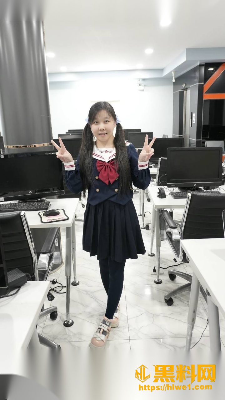 冰凌紫萱跟黑人