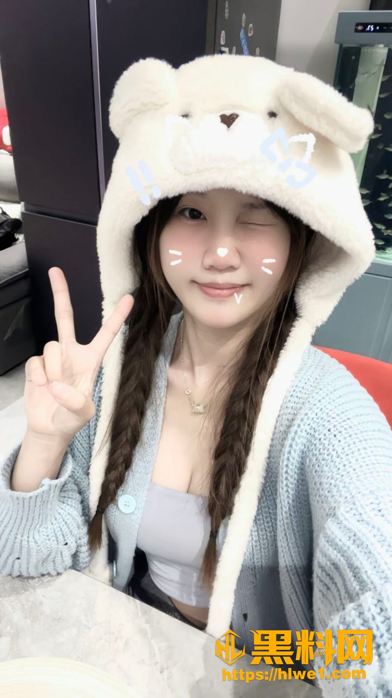 01南京艺术学院舞蹈女神祁婉宁1 1wm
