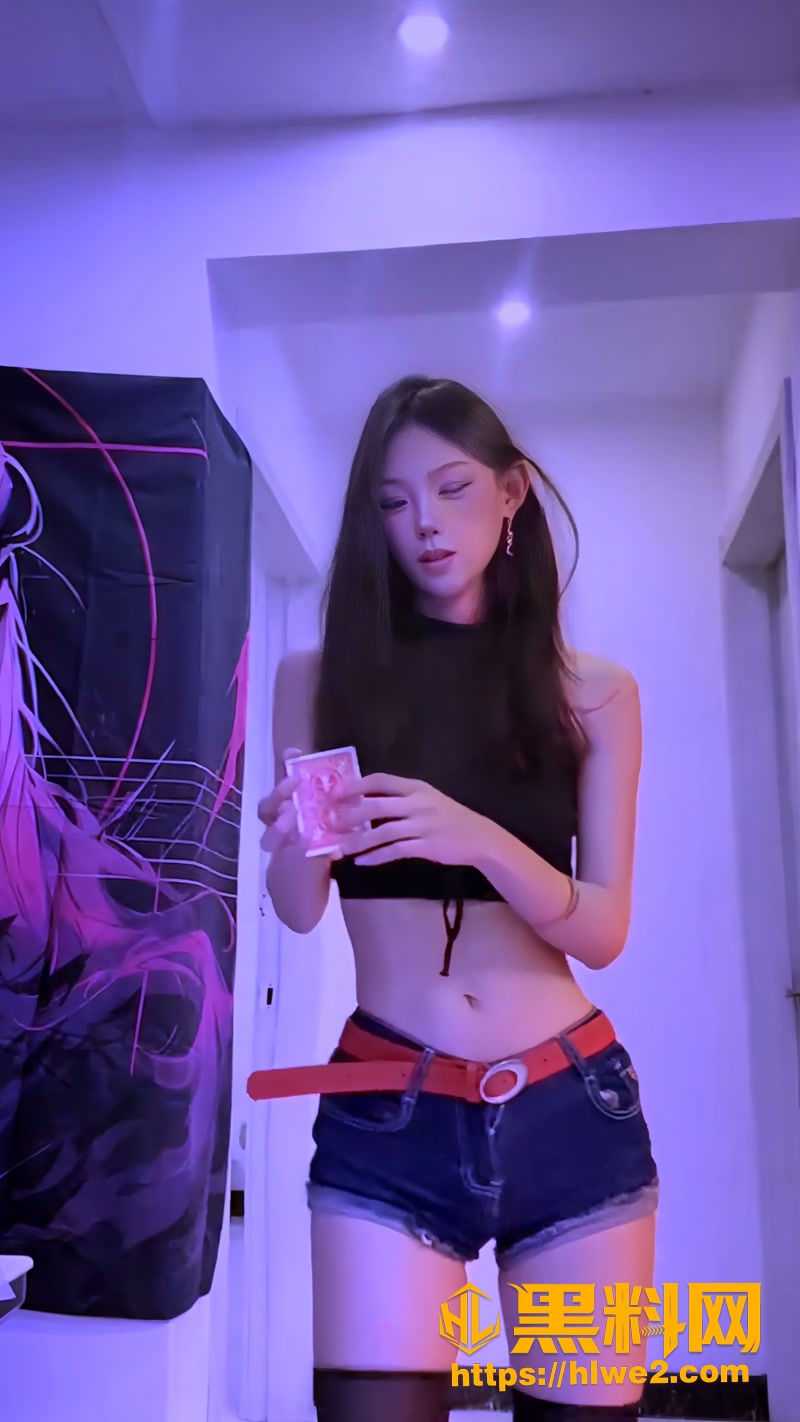 01抖音纹身小妹Jennie1 1wm