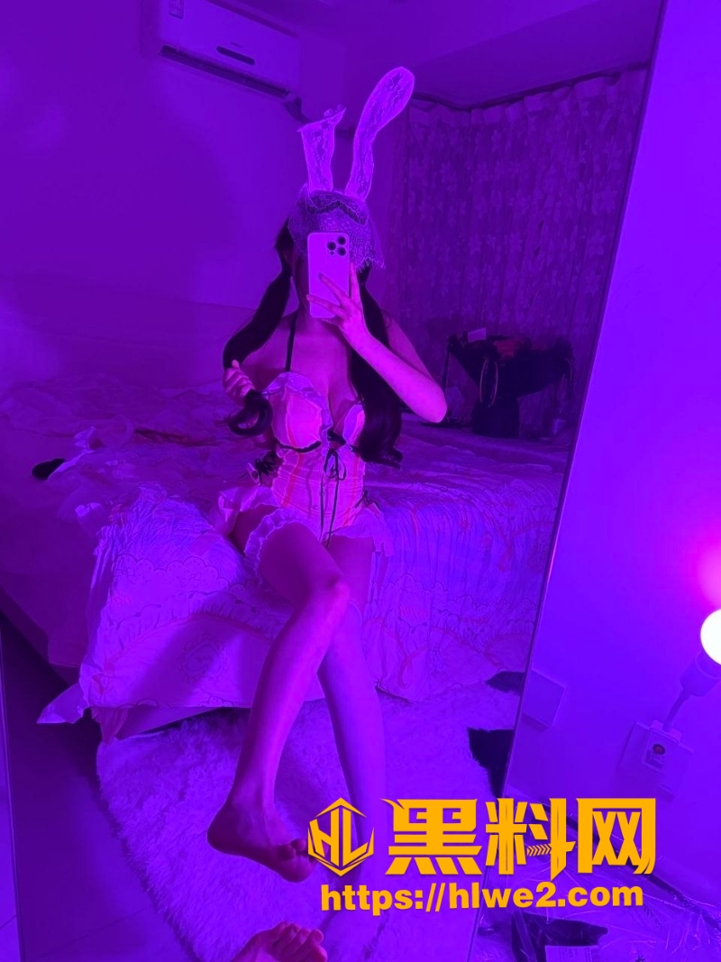 芸梵换号勾引金主1v1 11