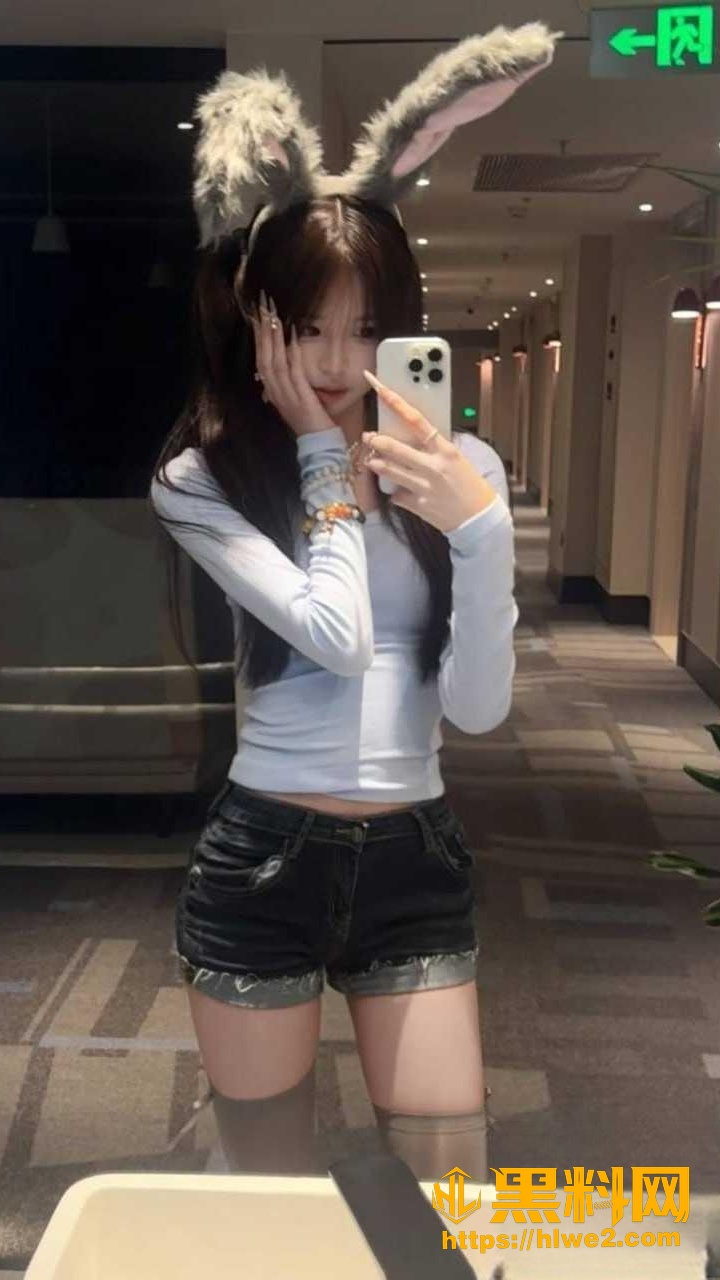 赵慧媛给富二代口交视频