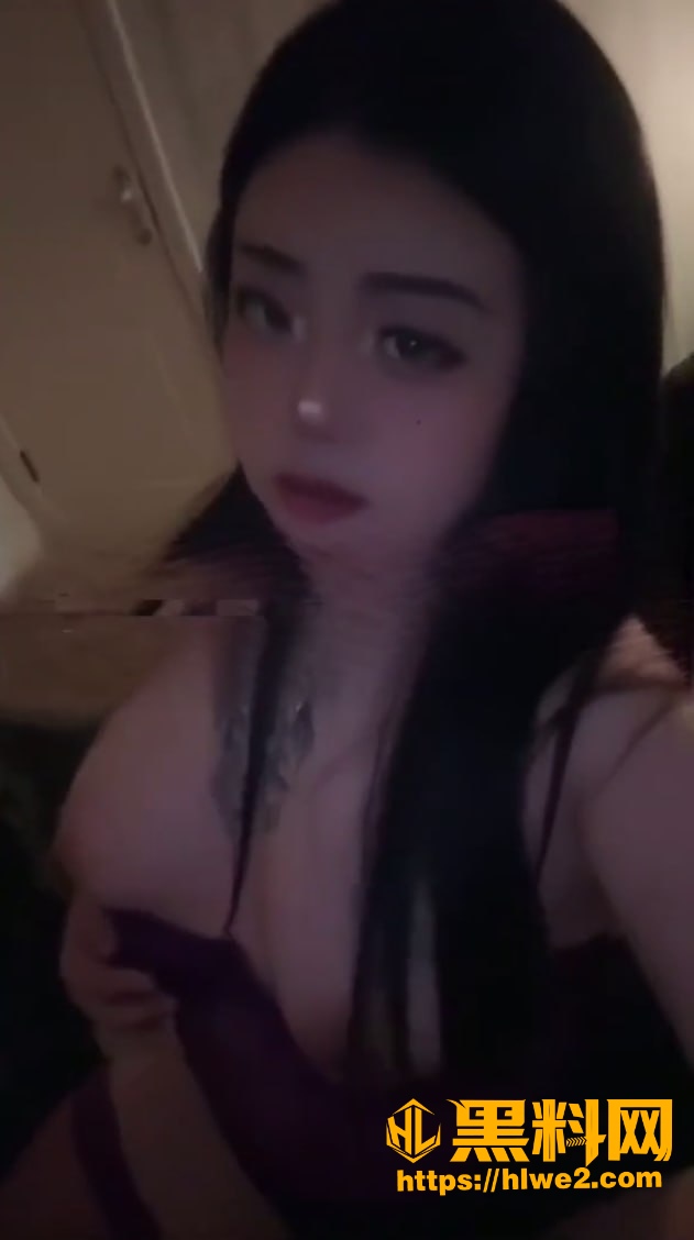 网红蝴蝶滴蜡调教视频3
