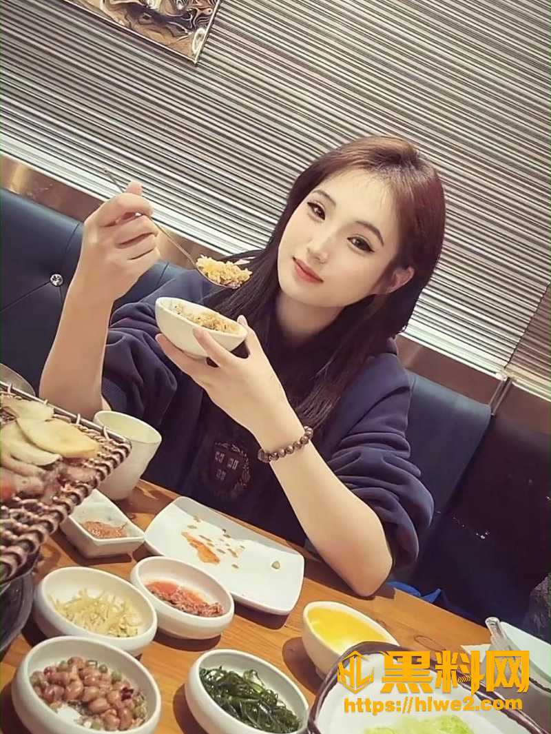浙江杭州反差婊 张淑雯1