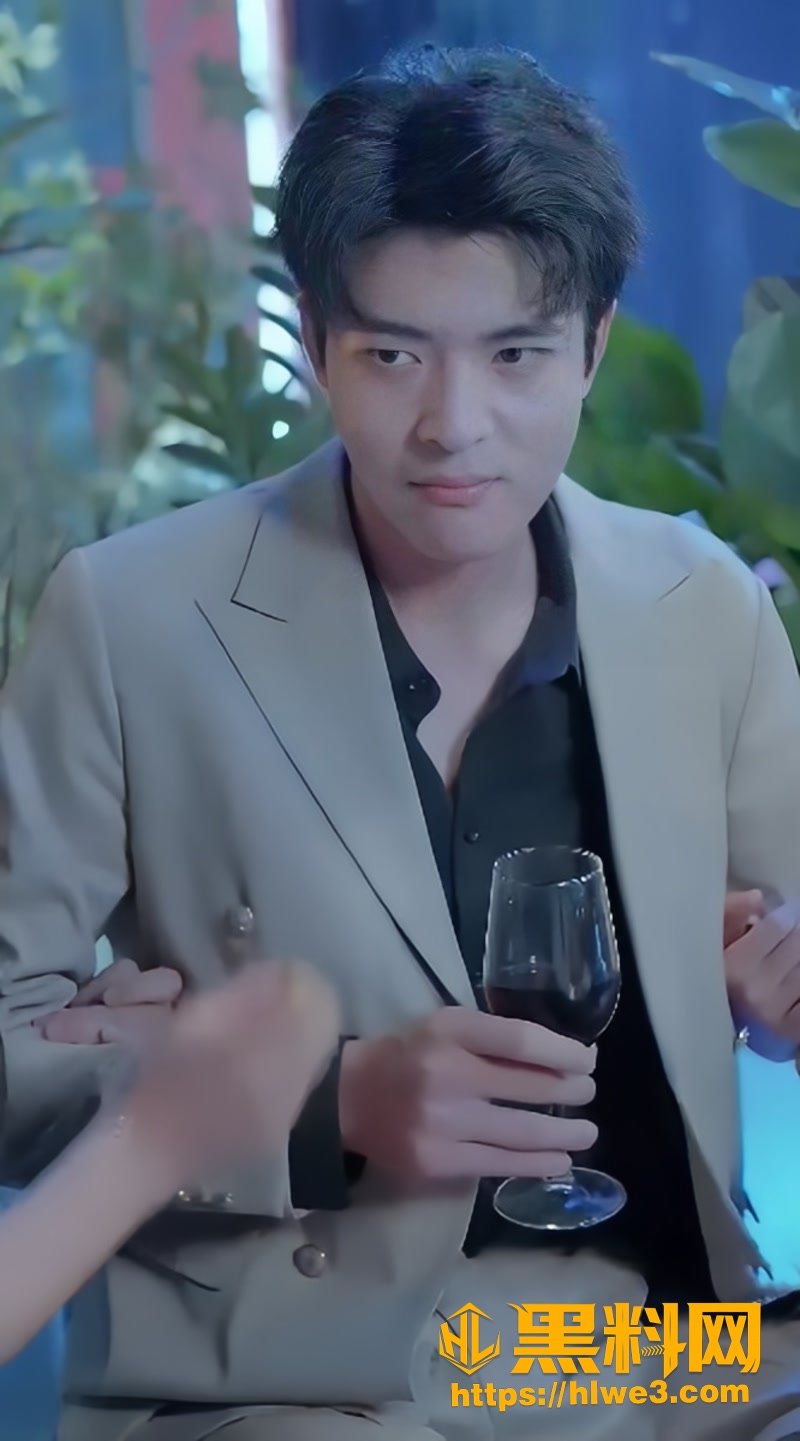 02拒绝不了阿姨的诱惑1 2wm