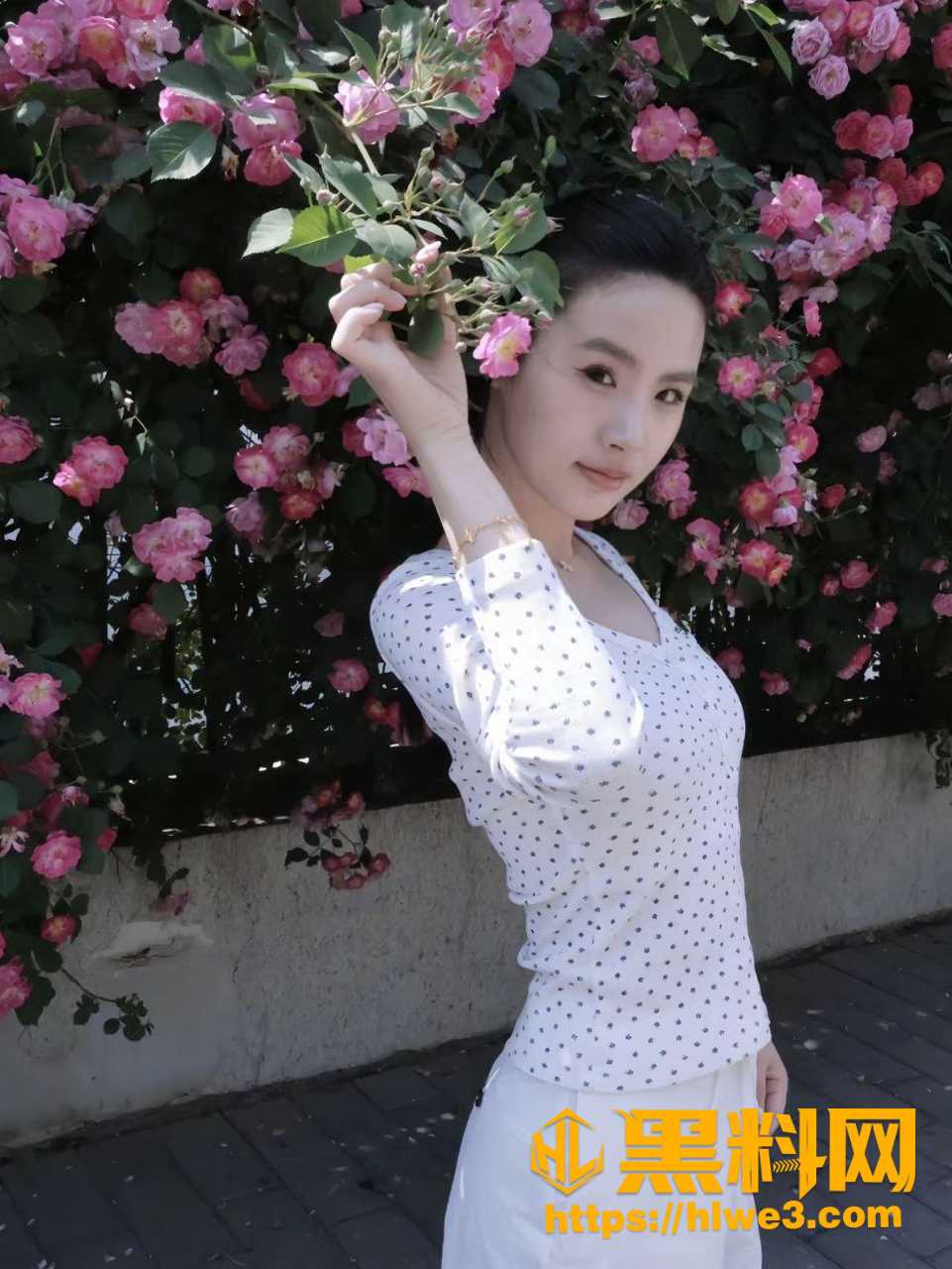 李佳怡宝调教视频流出1
