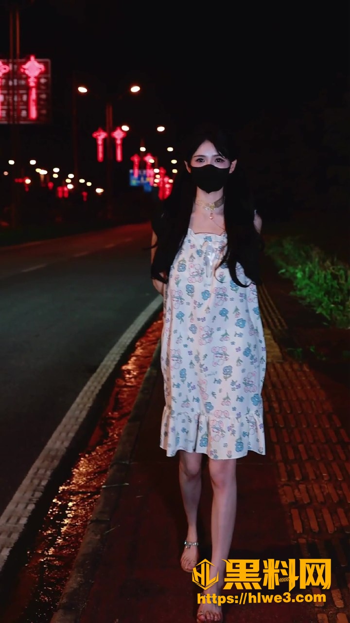 Mory黑白双色透视装裸舞2