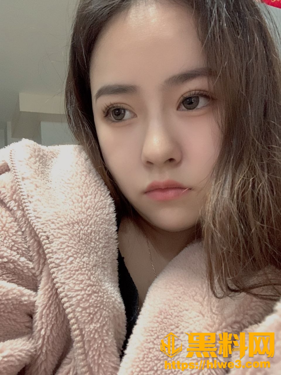 约炮女大学生视频19
