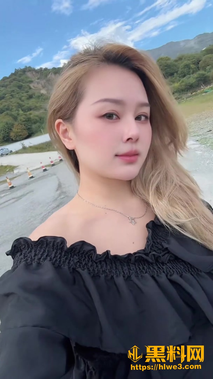 毛艳1V1裸聊