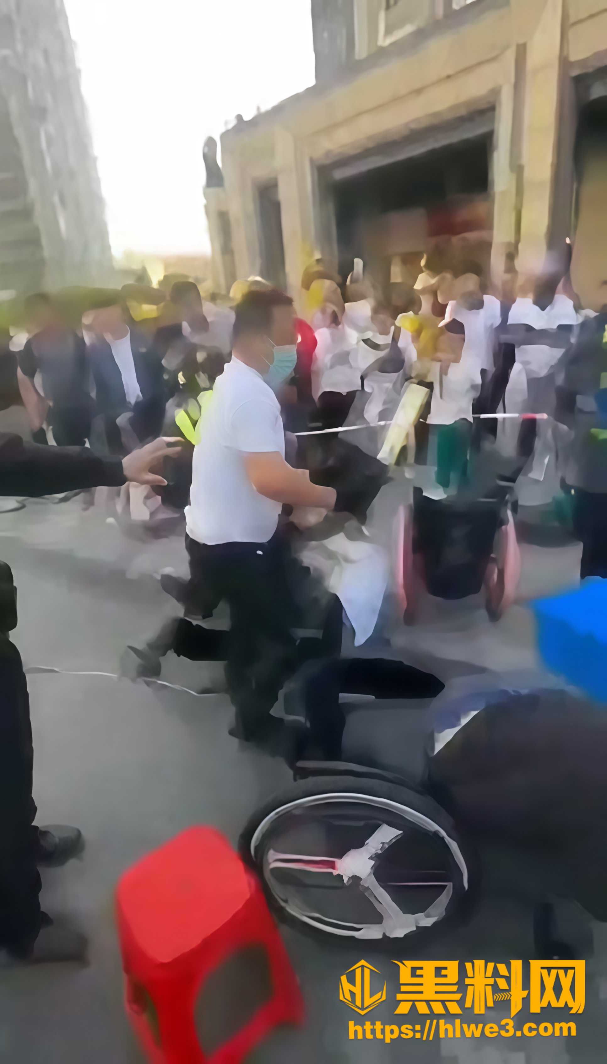 广州城管暴力执法曝光