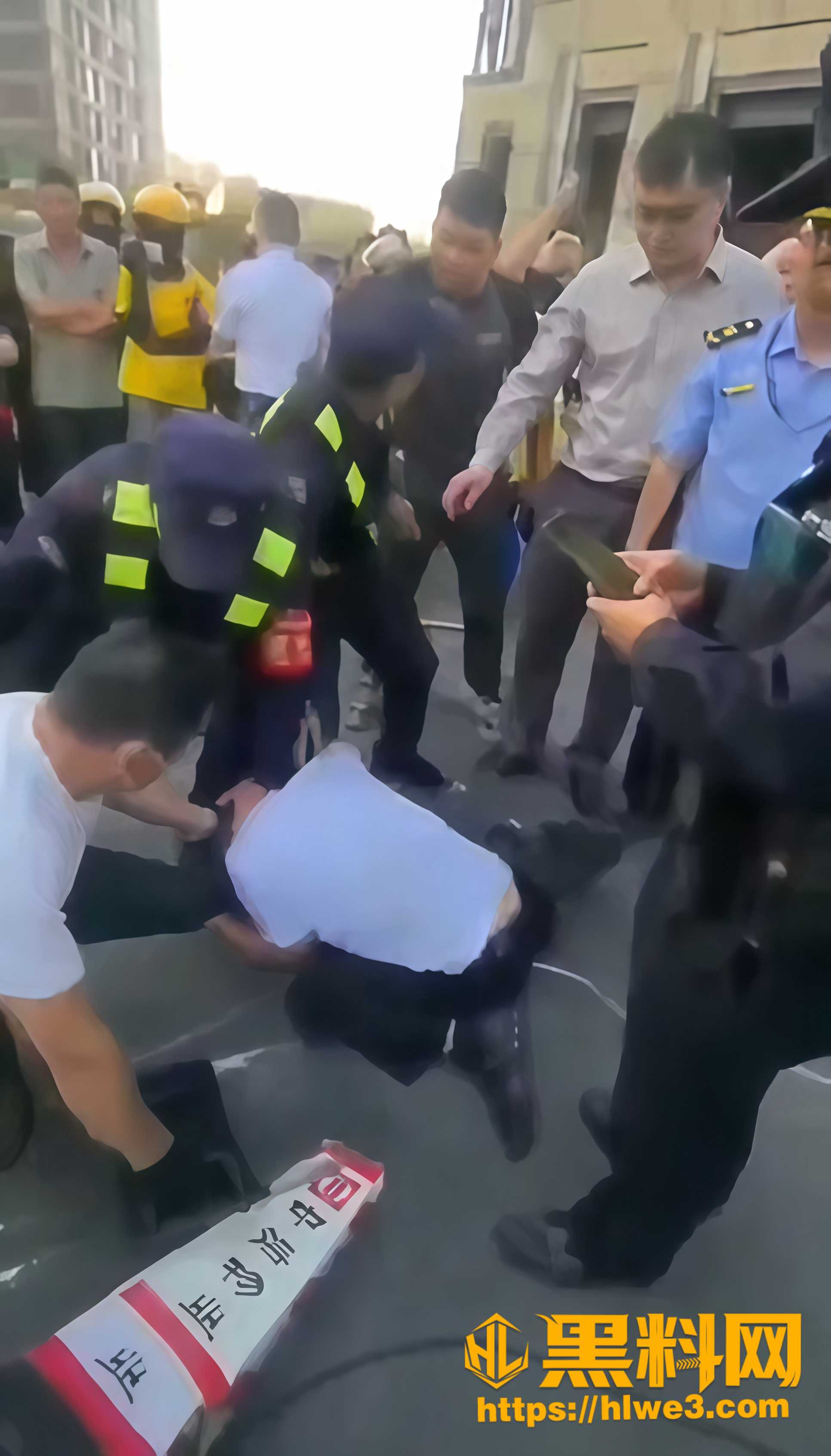 警察