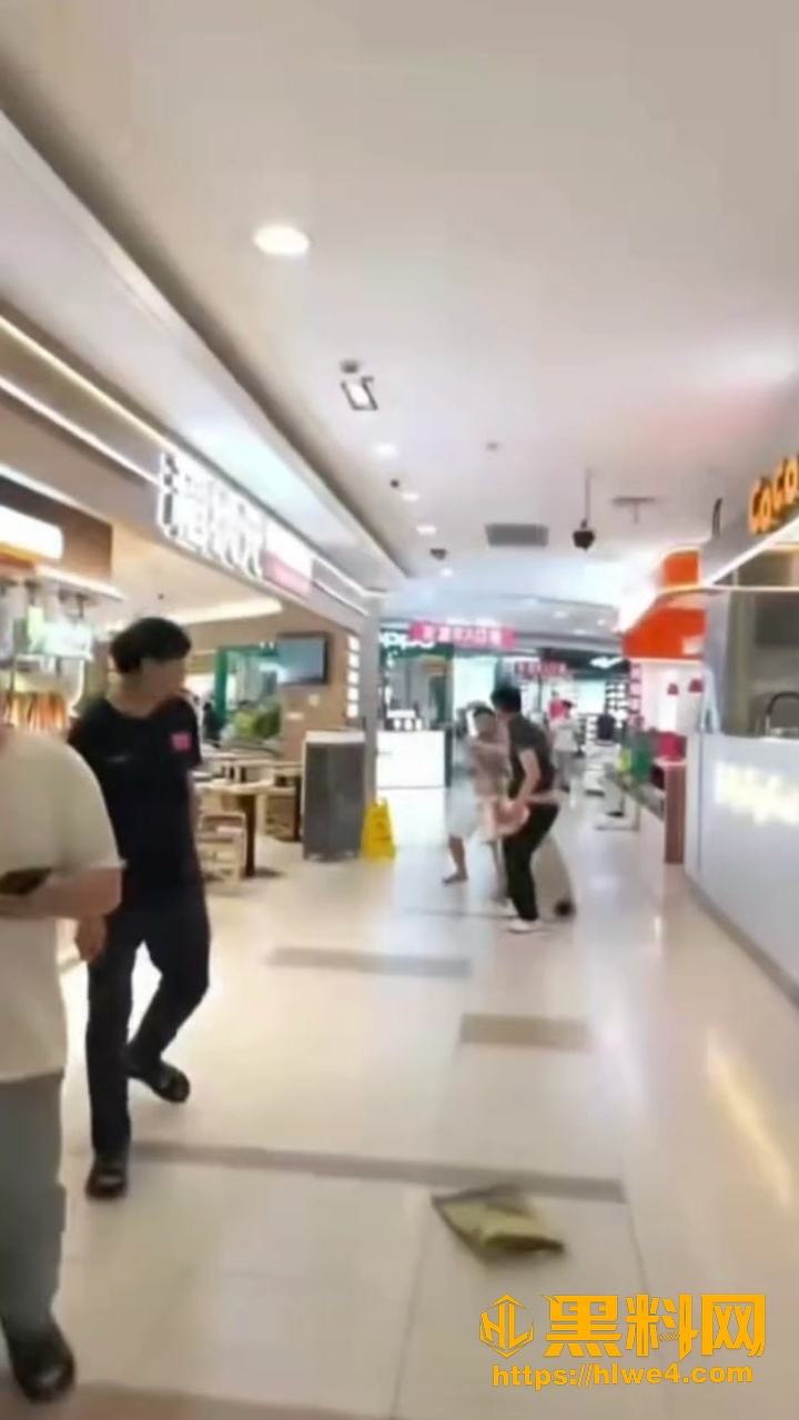 浙江商场持刀伤人事件