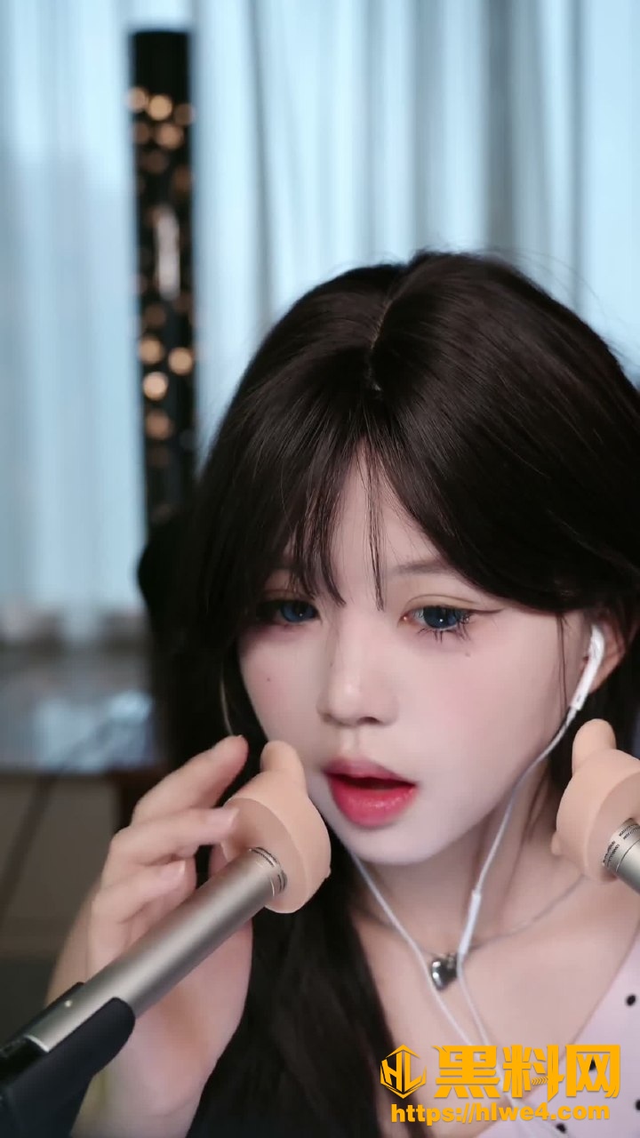 啵啵眠眠舔耳
