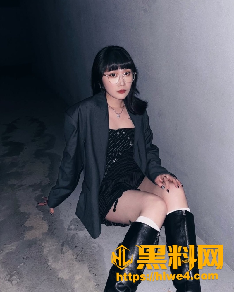 高颜值美女林瑜媃私密流出4