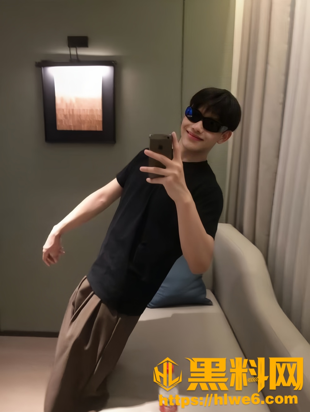 高冷小美直播露底5