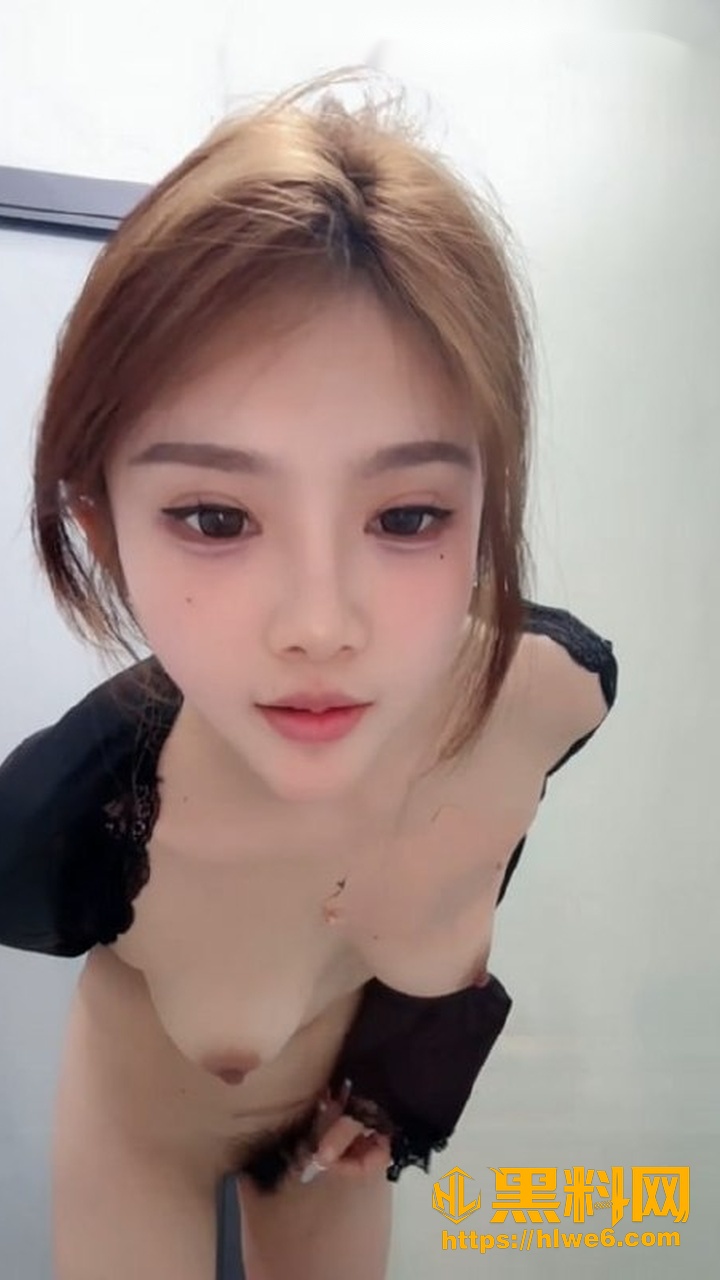 精神小妹自慰视频