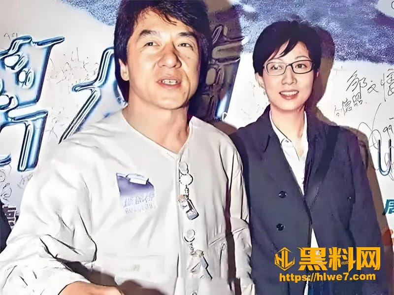 成龙拒认女儿吴卓林13