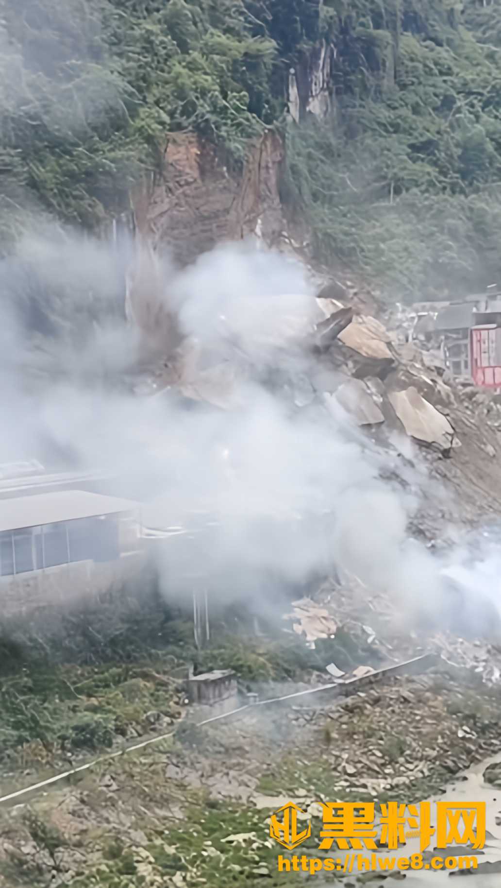 重庆市彭水县乌江三桥1