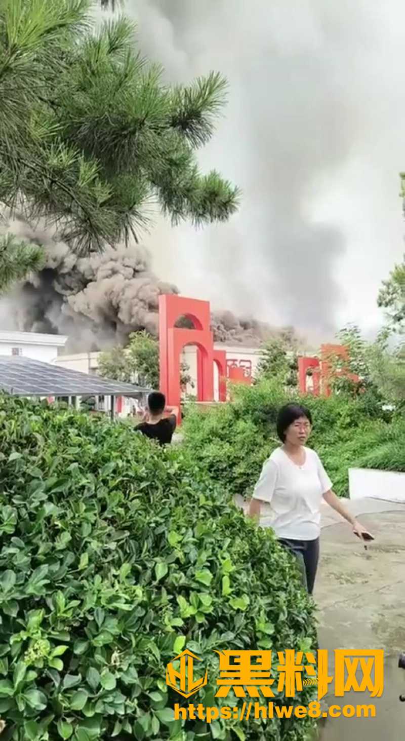  山东硕冠酒店烧毁现场4