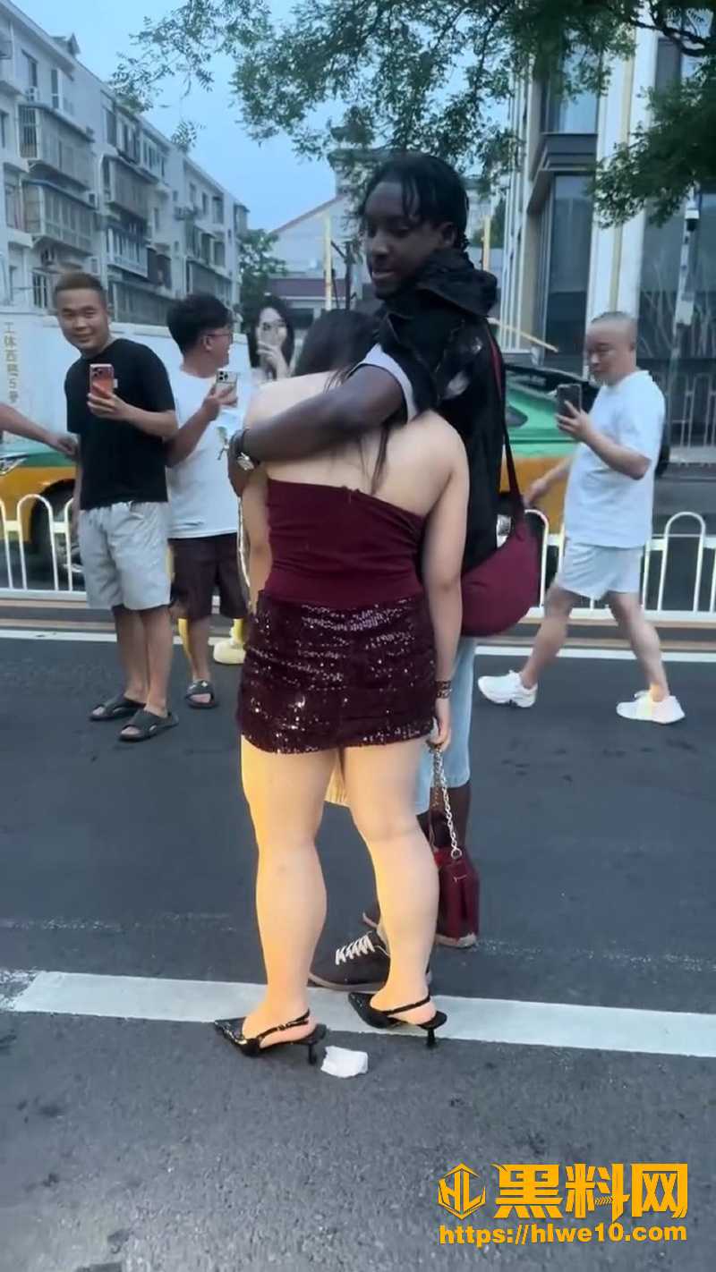 漂亮老婆竟成媚黑母狗3