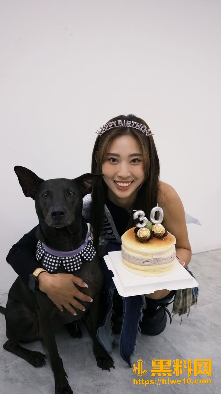网红发型师Rita2