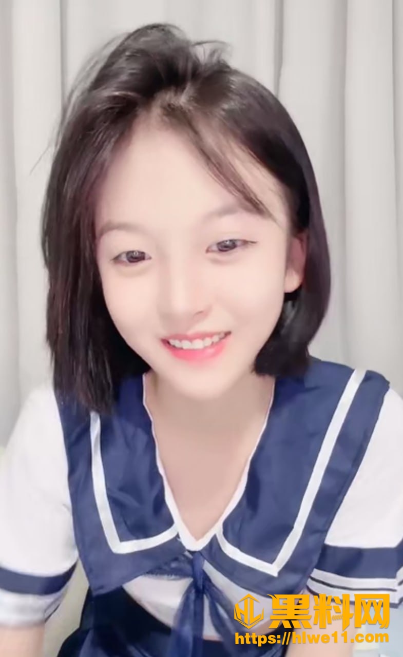 清纯短发学生妹直播