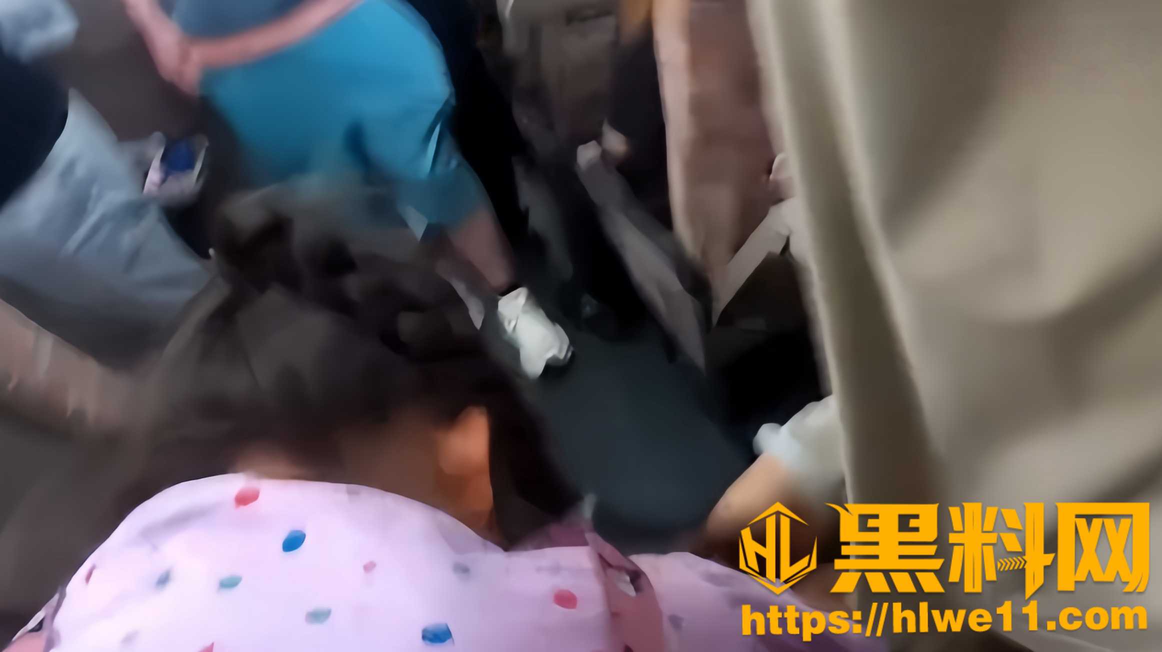 列车长梁星明救援视频2